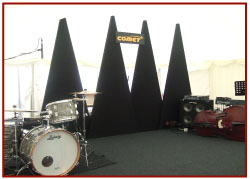 Comet stage and band setup